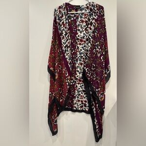 Anthropologie Saachi Floral Kimono